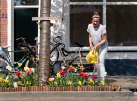 Kim Nelissen in boomspiegeltuin Utrecht