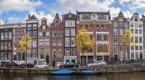 met waarden van groen en blauw om de tekentafel